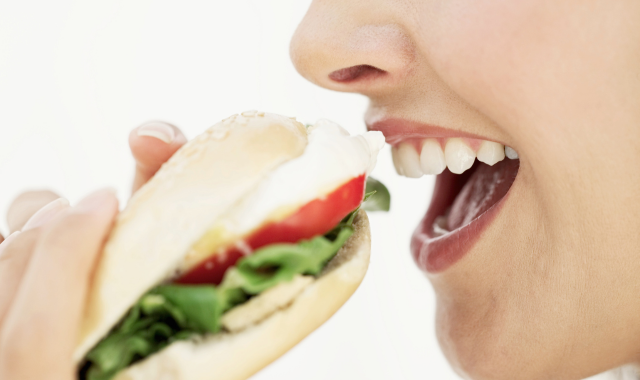 食欲がとまらないのは血糖値が原因?